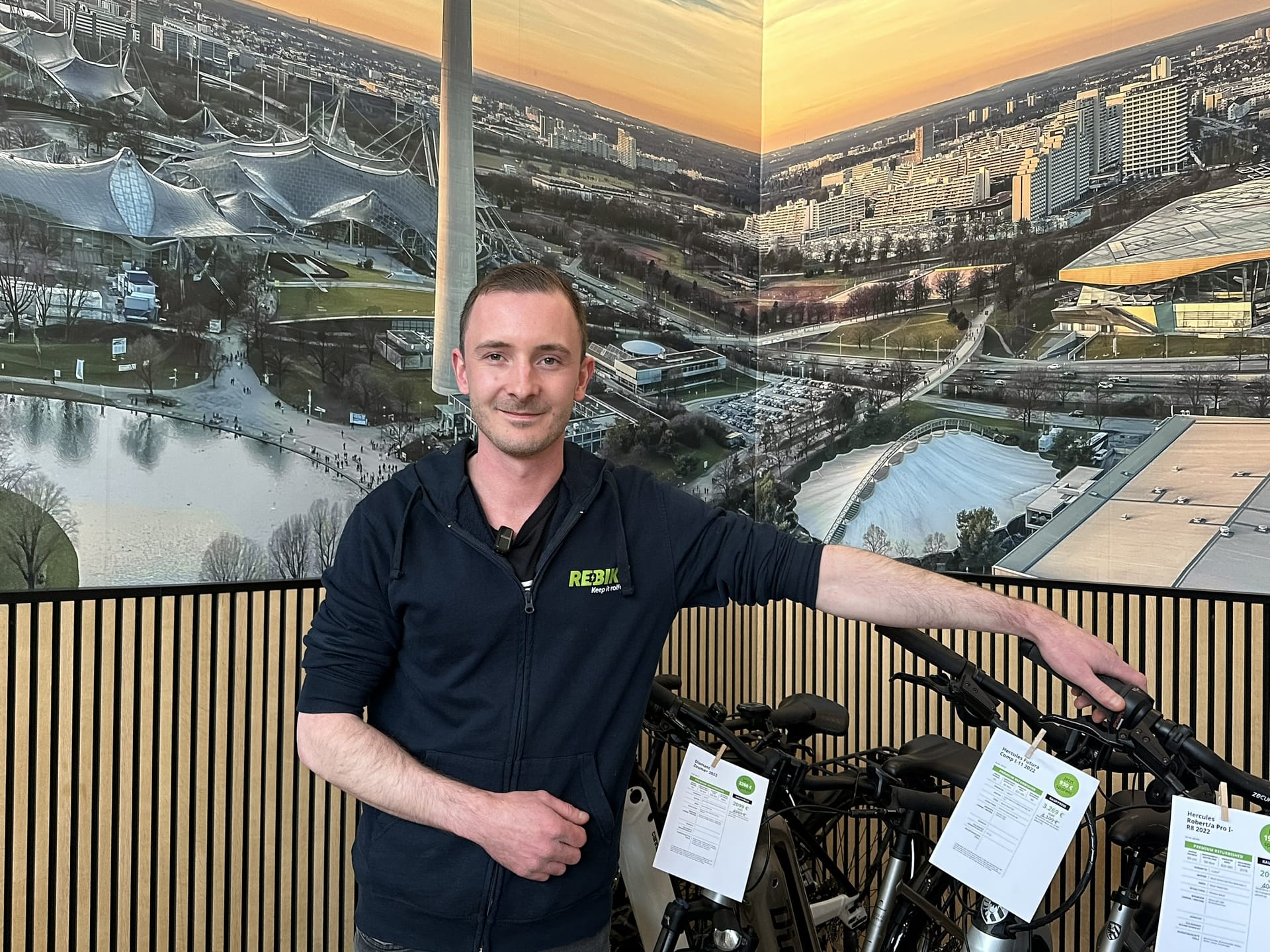 „Der Kundenkontakt und die Nähe zum Menschen haben mich schon immer begeistert.“ - Thomas, Storeleiter bei REBIKE seit 2024